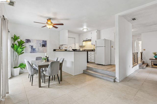 1917 Sequoia Dr, Martinez, CA 94553