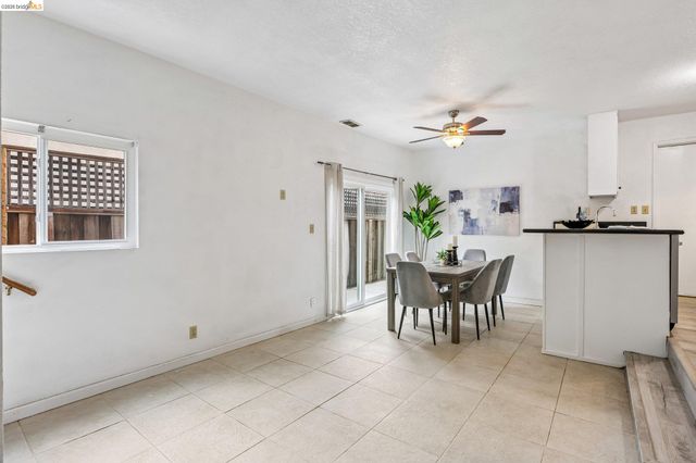 1917 Sequoia Dr, Martinez, CA 94553