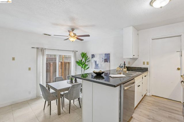 1917 Sequoia Dr, Martinez, CA 94553