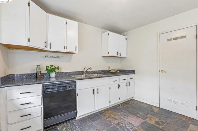 1917 Sequoia Dr, Martinez, CA 94553
