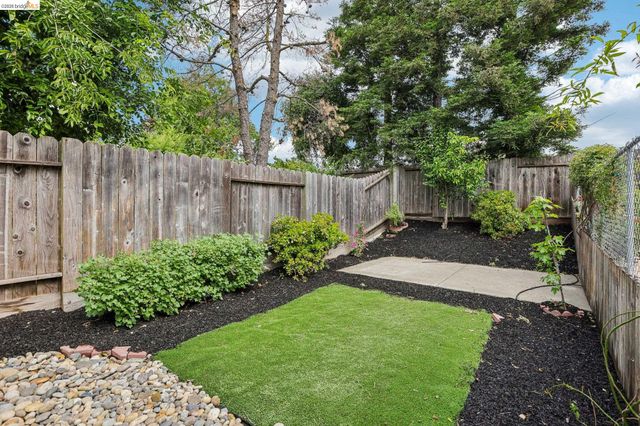 1917 Sequoia Dr, Martinez, CA 94553