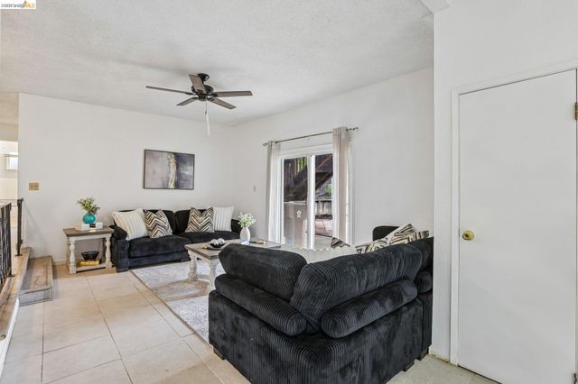 1917 Sequoia Dr, Martinez, CA 94553