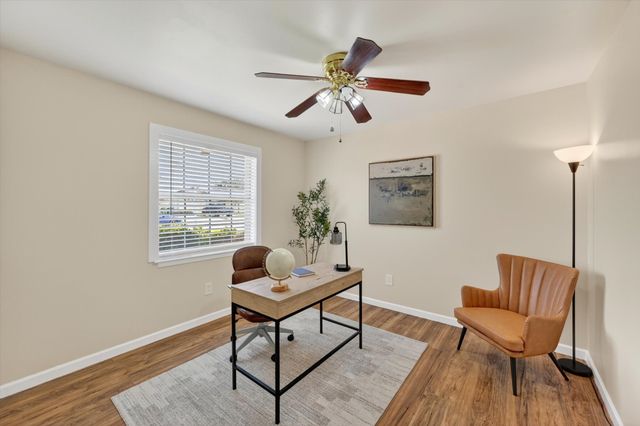 1012 Plover Lane, Arlington, TX 76015