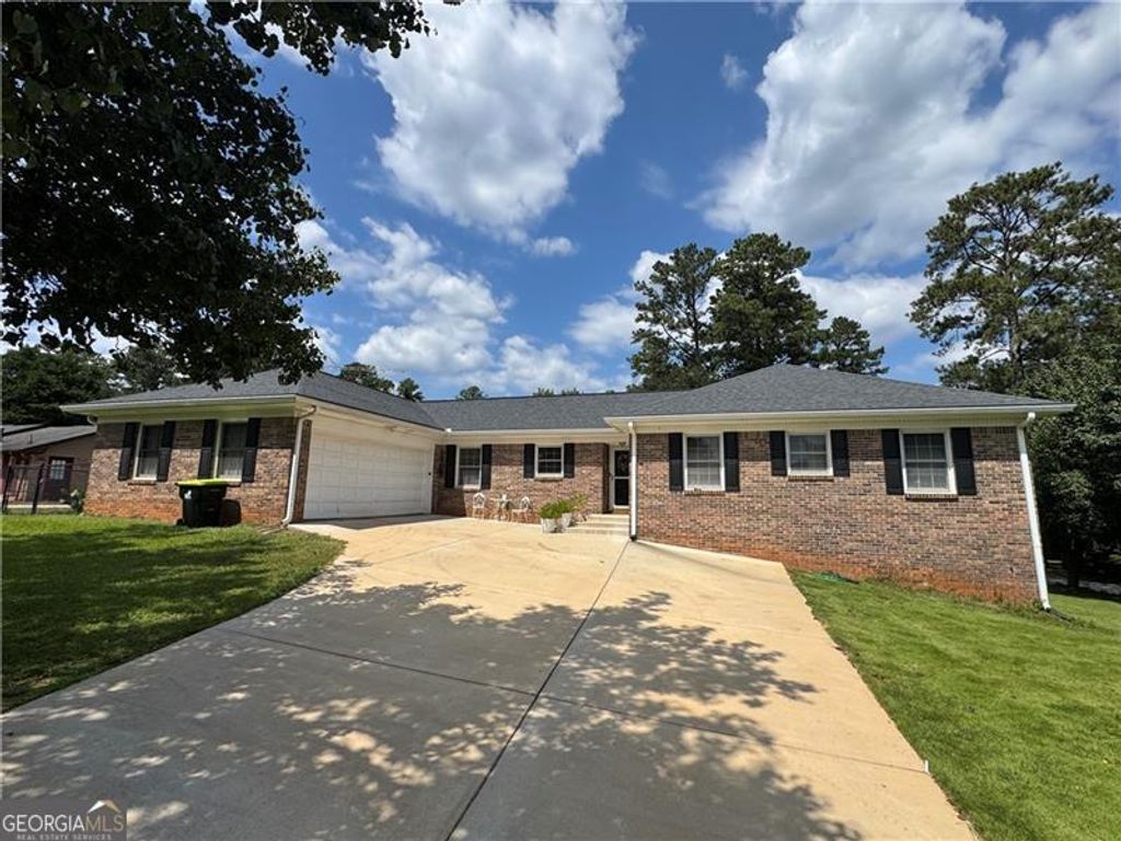 1709 Elizabeth Court SW, Conyers, GA 30094