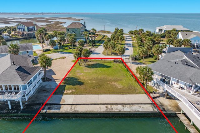 3908 Bob Smith, Jamaica Beach, TX 77554