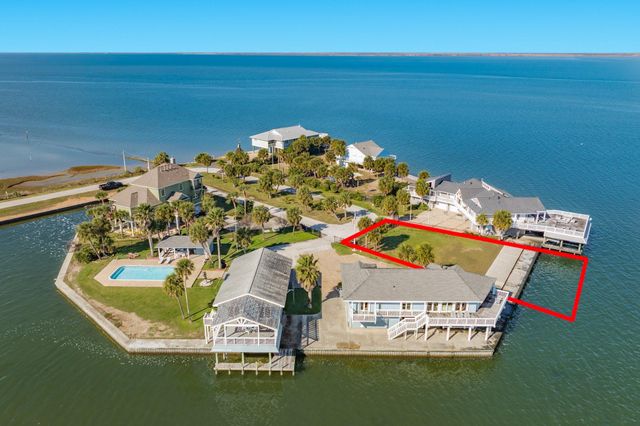 3908 Bob Smith, Jamaica Beach, TX 77554