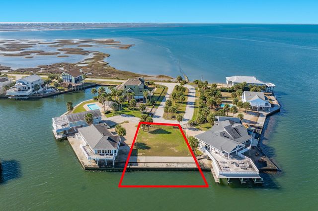 3908 Bob Smith, Jamaica Beach, TX 77554