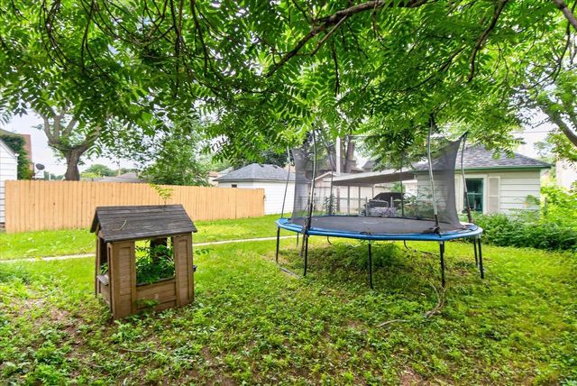 3939 N 41st STREET, Milwaukee, WI 53216