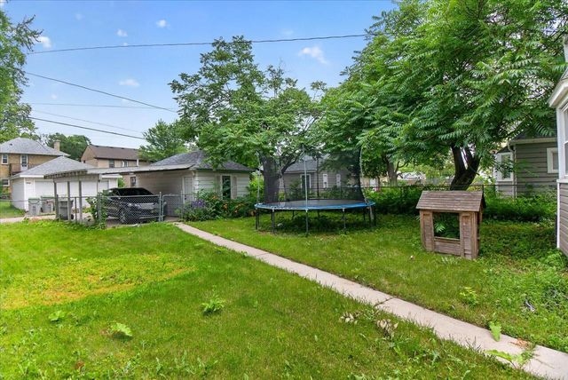 3939 N 41st STREET, Milwaukee, WI 53216