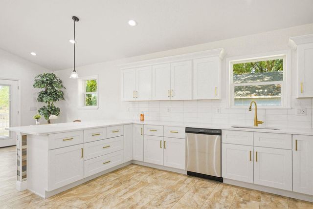 6510 E 23RD AVENUE, Tampa, FL 33619