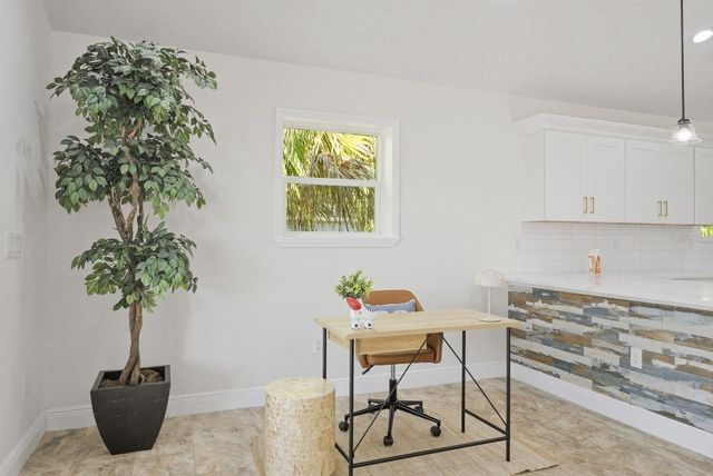 6510 E 23RD AVENUE, Tampa, FL 33619