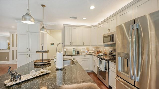 86 ARBOR OAKS DRIVE, Sarasota, FL 34232