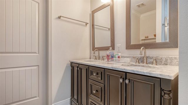 86 ARBOR OAKS DRIVE, Sarasota, FL 34232