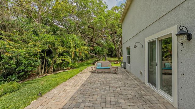 86 ARBOR OAKS DRIVE, Sarasota, FL 34232