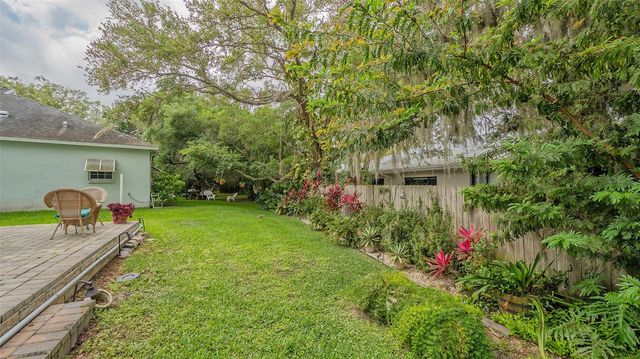 86 ARBOR OAKS DRIVE, Sarasota, FL 34232