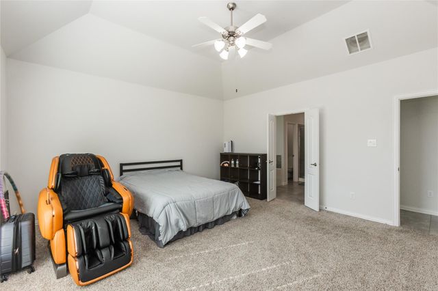 270 Little Dog Drive, Montgomery, TX 77356