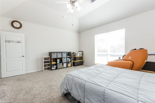 270 Little Dog Drive, Montgomery, TX 77356