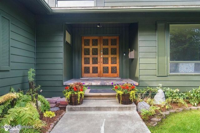 3412 Stanford Drive, Anchorage, AK 99508