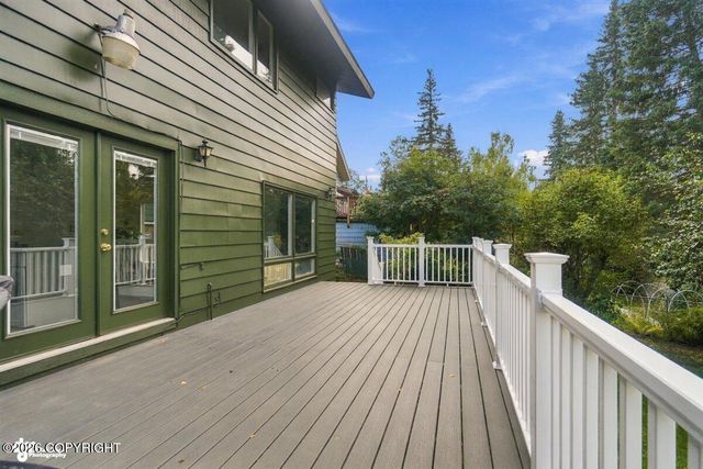 3412 Stanford Drive, Anchorage, AK 99508