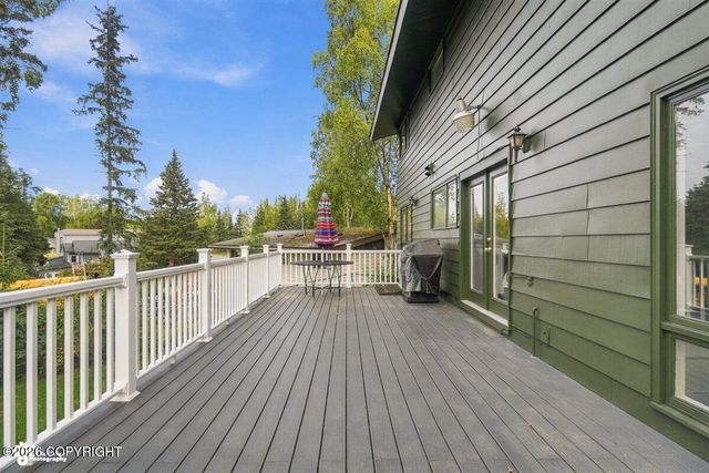 3412 Stanford Drive, Anchorage, AK 99508