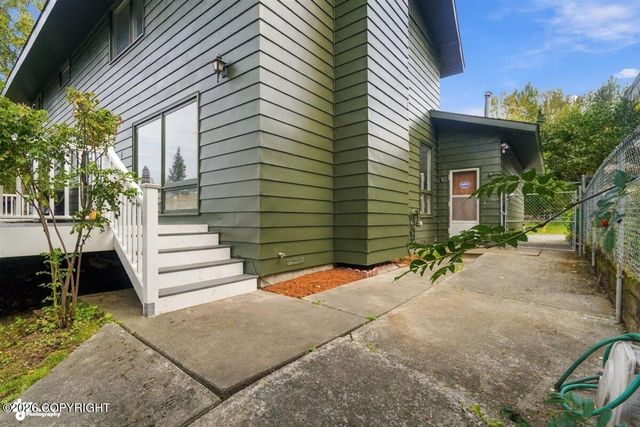 3412 Stanford Drive, Anchorage, AK 99508