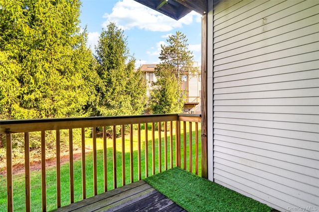 70 Chester Lane, Nanuet, NY 10954