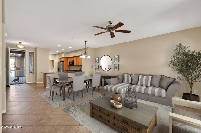 2110 W TALLGRASS Trail 132, Phoenix, AZ 85085