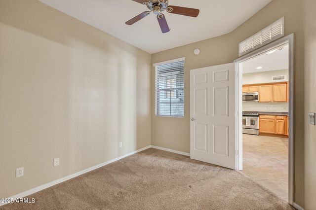 2110 W TALLGRASS Trail 132, Phoenix, AZ 85085