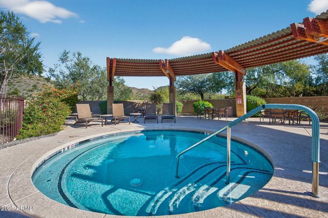 2110 W TALLGRASS Trail 132, Phoenix, AZ 85085