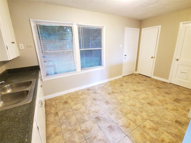5318 Doulton Drive, Houston, TX 77033