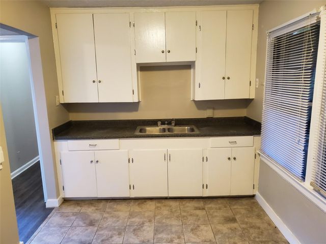 5318 Doulton Drive, Houston, TX 77033