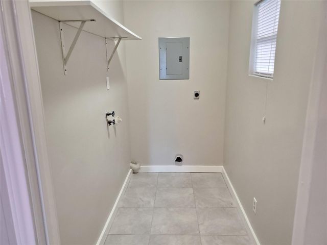 5318 Doulton Drive, Houston, TX 77033