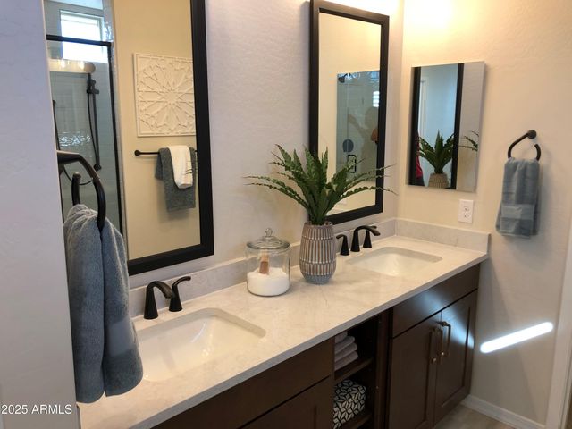 9979 W MONTEREY Way, Avondale, AZ 85392