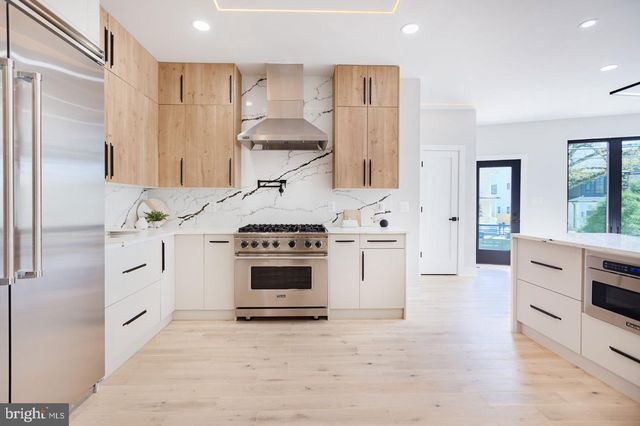 3500 7TH ST N, Arlington, VA 22201