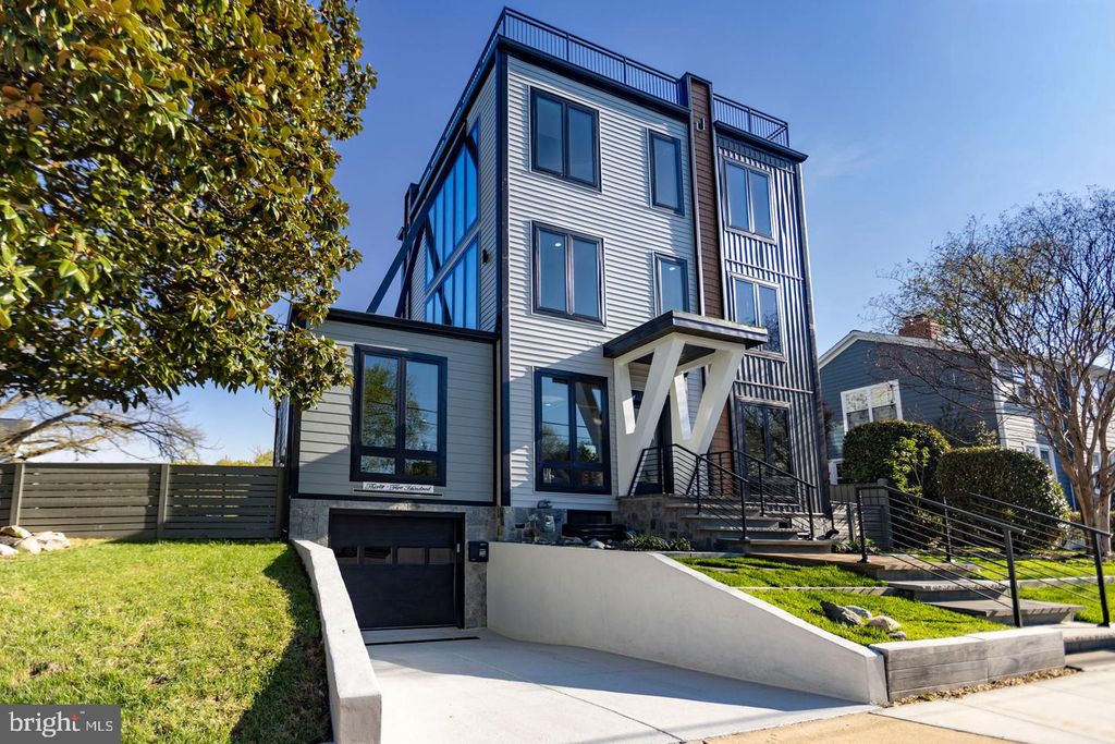 3500 7TH ST N, Arlington, VA 22201