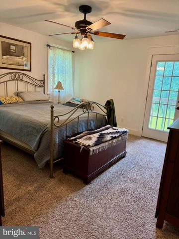 943 SACKETTSFORD RD, Warminster, PA 18974