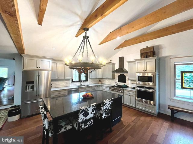 943 SACKETTSFORD RD, Warminster, PA 18974