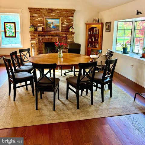 943 SACKETTSFORD RD, Warminster, PA 18974