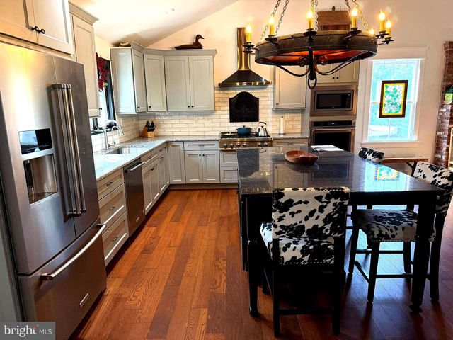943 SACKETTSFORD RD, Warminster, PA 18974