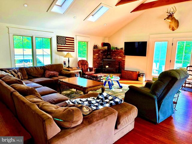 943 SACKETTSFORD RD, Warminster, PA 18974