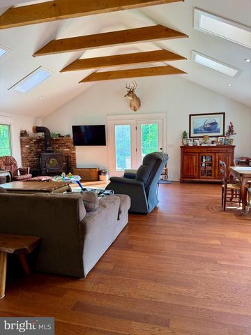 943 SACKETTSFORD RD, Warminster, PA 18974