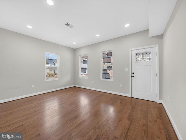 5919 ADDISON RD, Capitol Heights, MD 20743