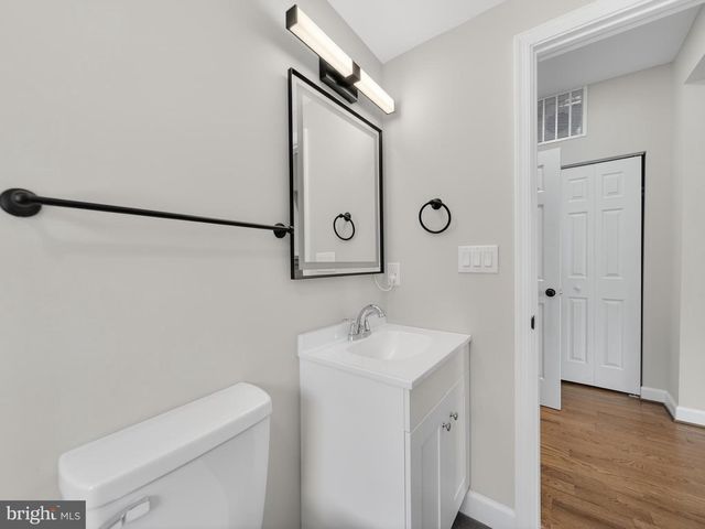 5919 ADDISON RD, Capitol Heights, MD 20743