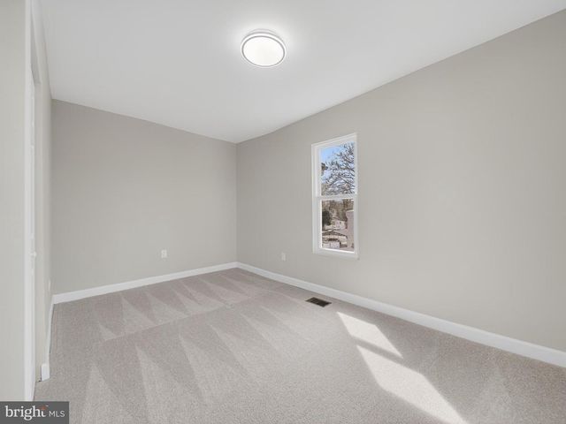 5919 ADDISON RD, Capitol Heights, MD 20743