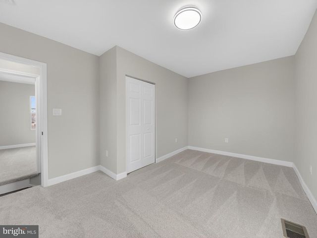 5919 ADDISON RD, Capitol Heights, MD 20743