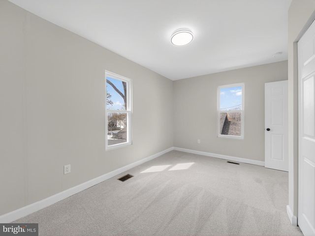 5919 ADDISON RD, Capitol Heights, MD 20743