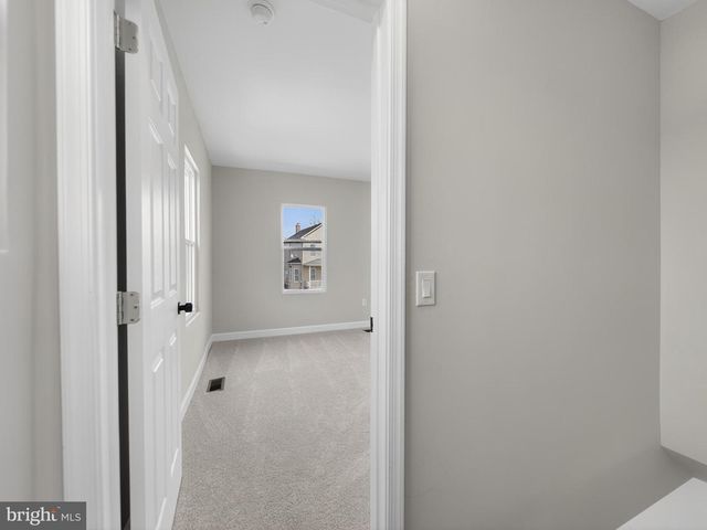 5919 ADDISON RD, Capitol Heights, MD 20743