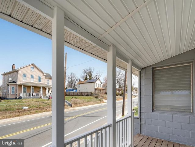 5919 ADDISON RD, Capitol Heights, MD 20743