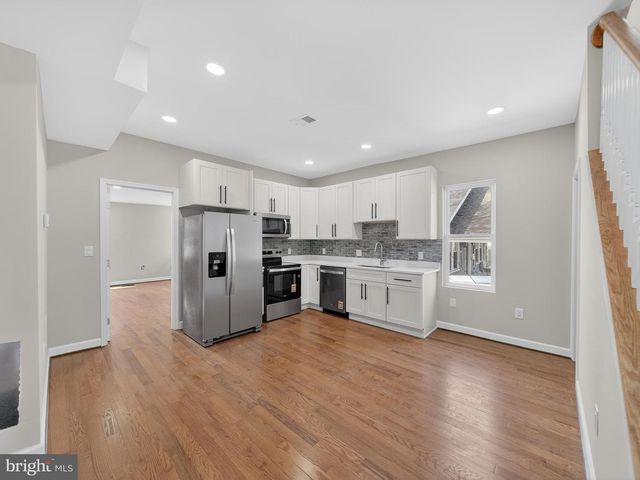 5919 ADDISON RD, Capitol Heights, MD 20743