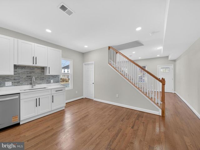 5919 ADDISON RD, Capitol Heights, MD 20743